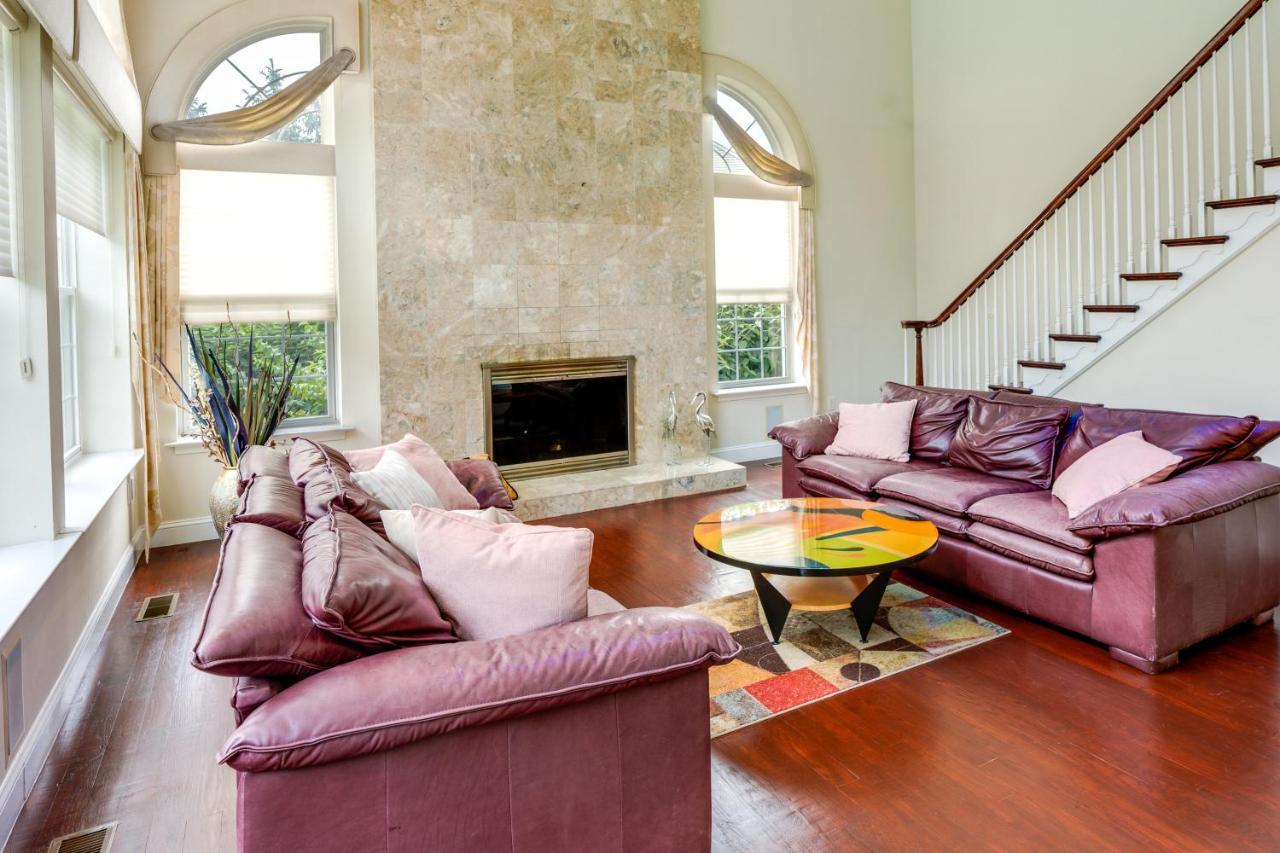Centrally Located Family Home With Pool Harleysville Exterior photo