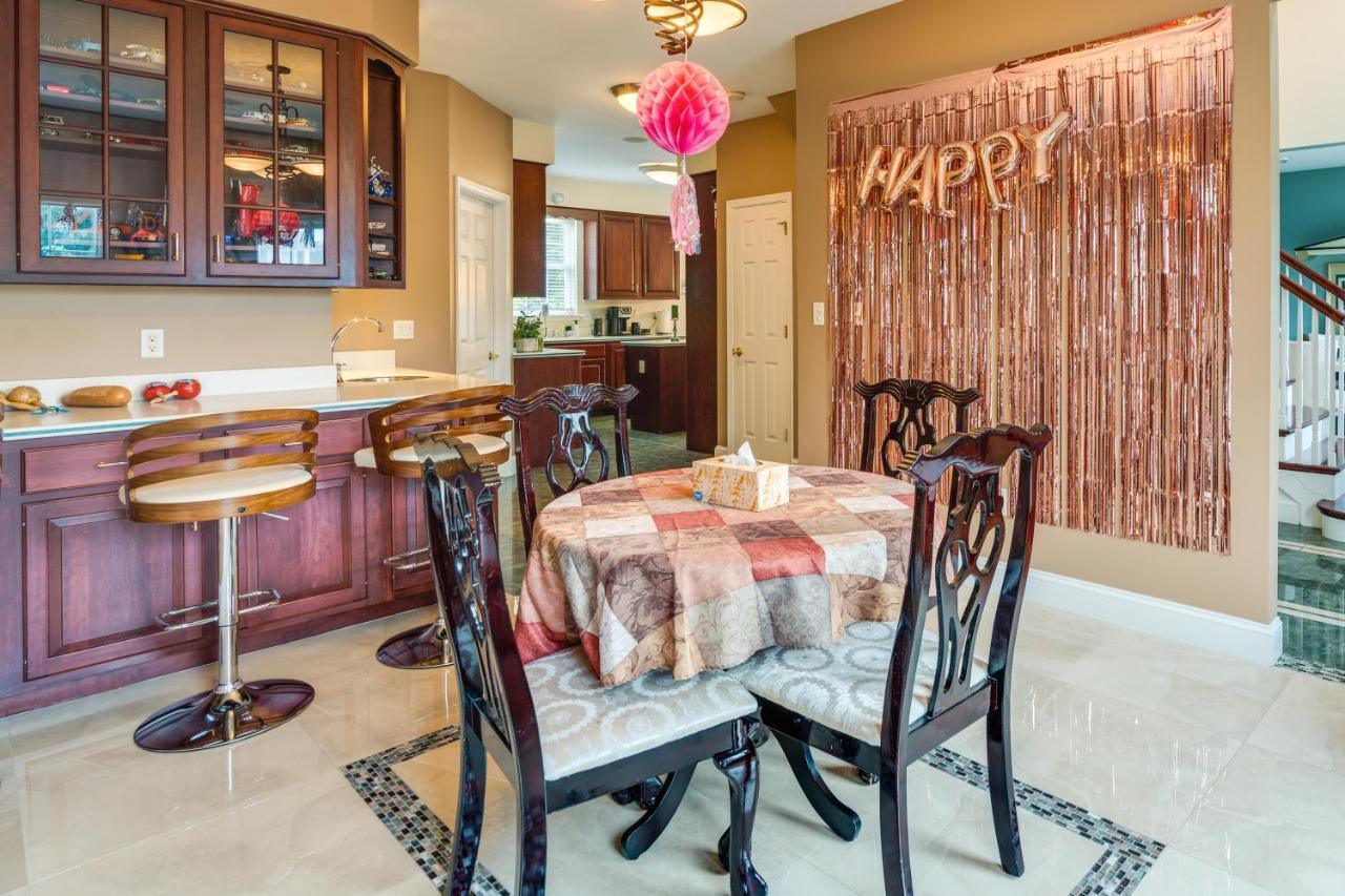 Centrally Located Family Home With Pool Harleysville Exterior photo